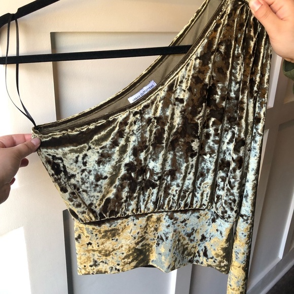Urban Outfitters Velvet One-Shouldered Cropped Top! - Picture 2 of 4